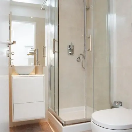 Charming Mansard In Pena Baixa Apartamento *