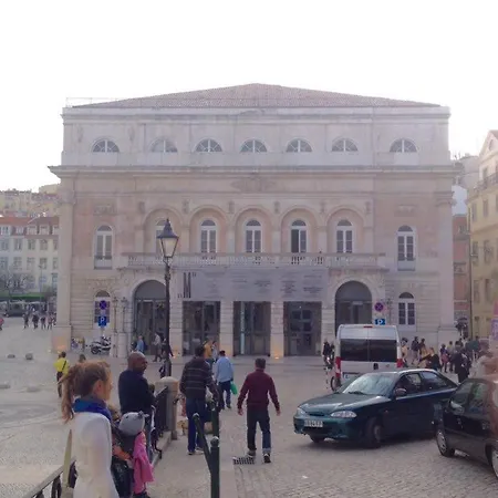 Charming Mansard In Pena Baixa