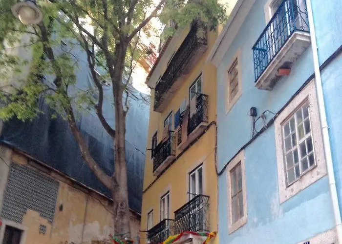 Appartement Charming Mansard In Pena Baixa